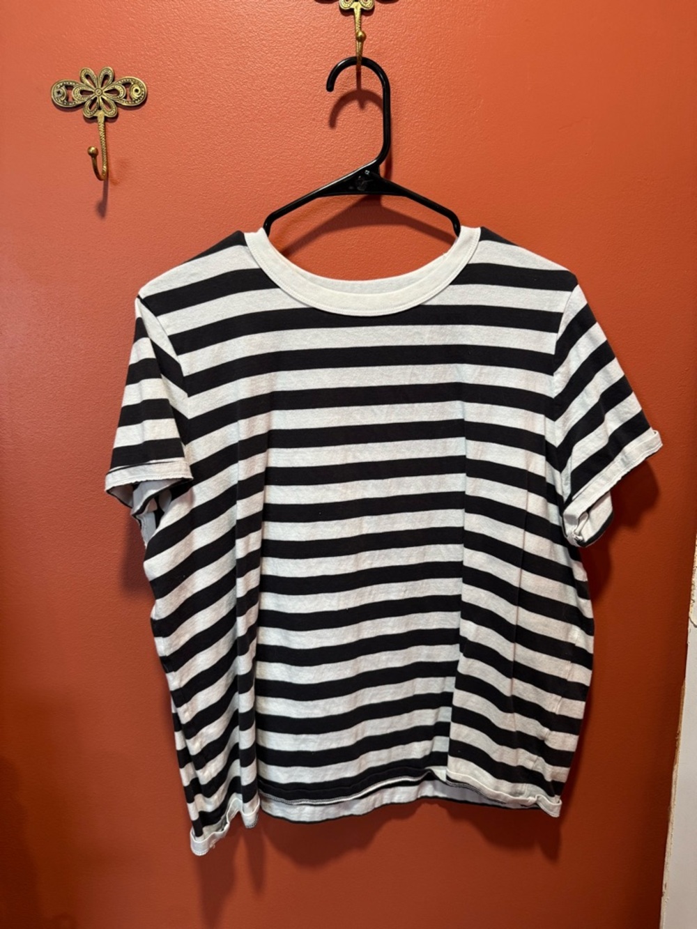 Old Navy Black and White Striped Crewneck Tee